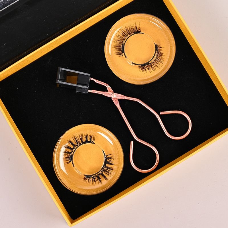 Women Simple Natural Thick Magnetic False Eyelashes