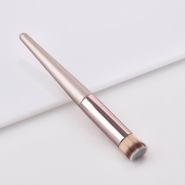 Champagne Wooden Handle Beauty Tools Makeup Brush