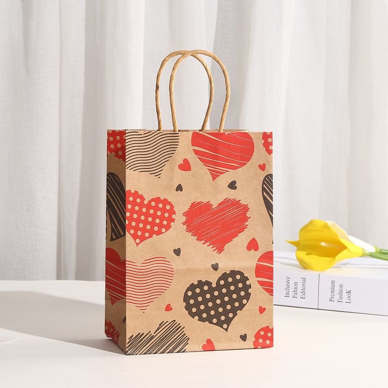 Valentine Day Cartoon Heart Print Kraft Paper Gift Bag