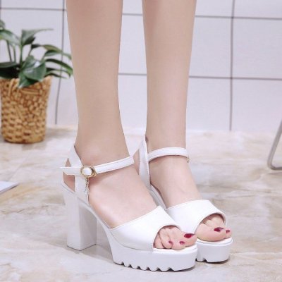 Summer Women Fashion Plus Size Casual Peep Toe Platform Buckle Strap High Heel Sandals