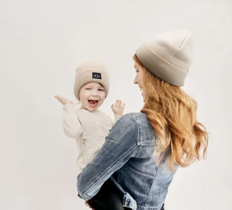 Autumn Winter Simple Solid Color Smiley Label Warm Knitted Parent-Child Wool Hat Set