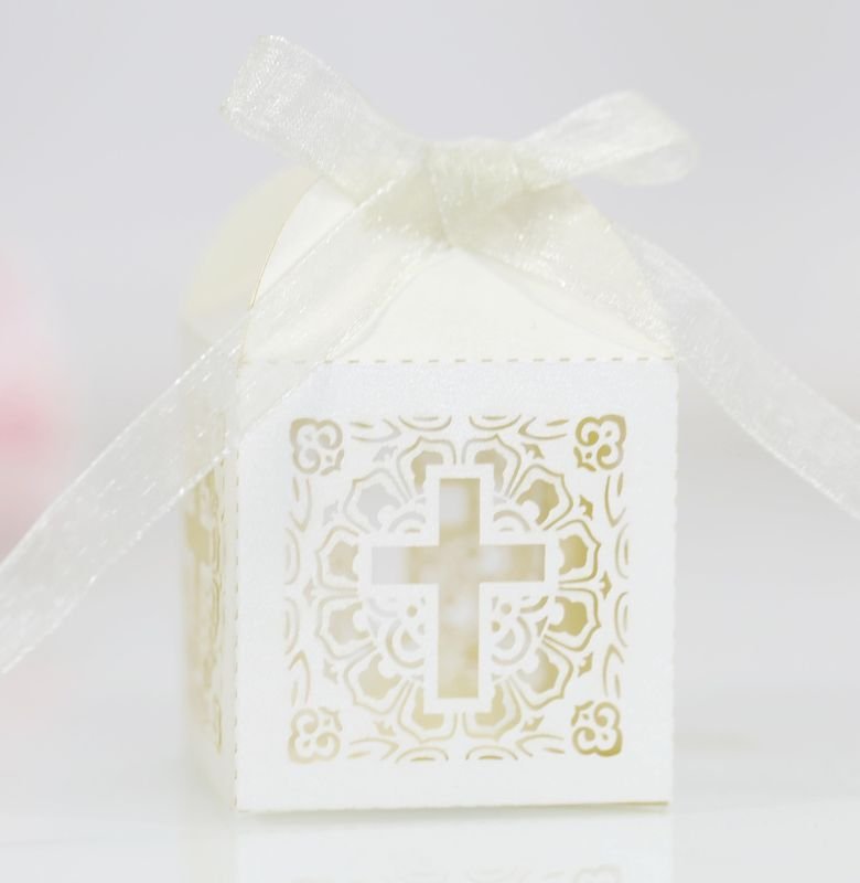 Simple Creative Cross Hollow Lace Bow Candy Box